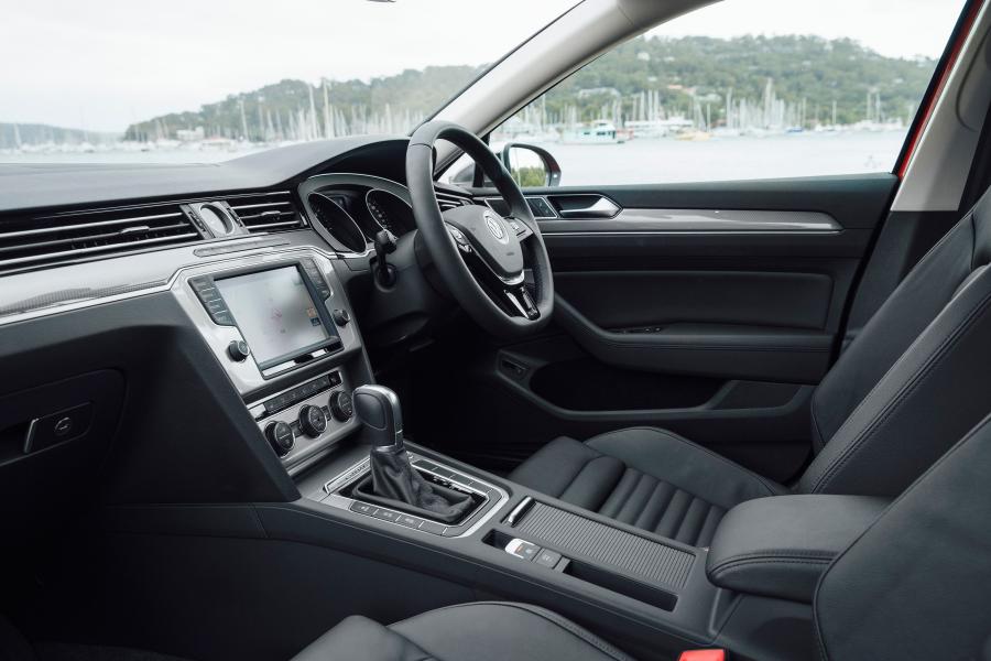 Интерьер Volkswagen Passat Alltrack 2016 года  (AU) (фото 8 из 30)